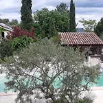 Mas De La Filoselle Bed & Breakfast